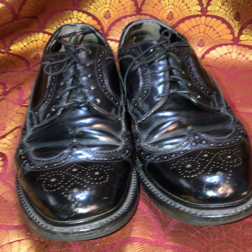 Men’s Classic Black Wingtips
